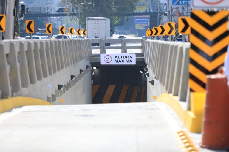 Gobierno inaugura el paso a desnivel Alux en San Lucas Sacatepéquez