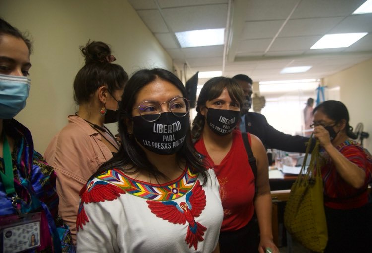 Nanci Chiriz Sinto, señalada de hacer pintas en el Congreso, comparece en tribunales