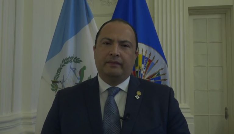 canciller de Guatemala, Mario Búcaro