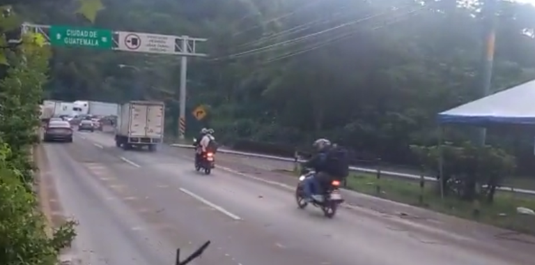 habilitan dos carriles tras derrumbe en ruta Interamericana