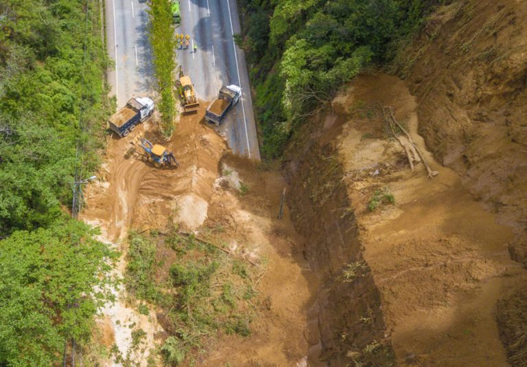 Habilitan carril en km 24 de la ruta Interamericana