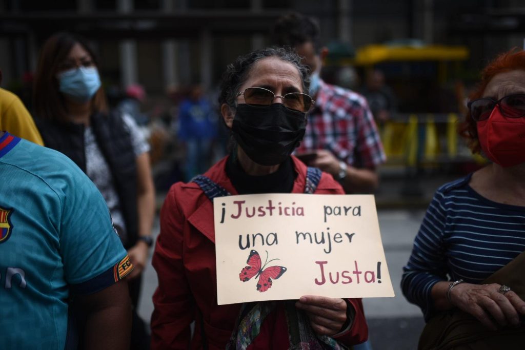 manifestación a favor de exfiscal de FECI, Virginia Laparra