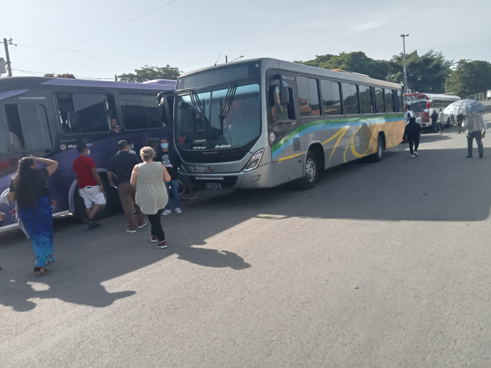 Comienza Llegada De Salvadore Os A Guatemala Por Fiestas Agostinas