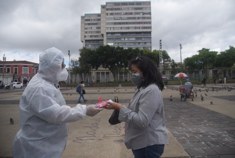 pruebas de Covid-19 en plaza de la Constitución