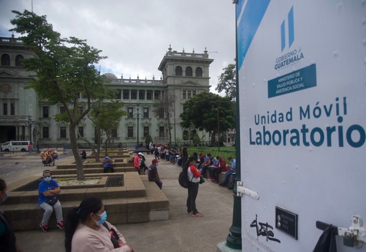 pruebas de Covid-19 en plaza de la Constitución