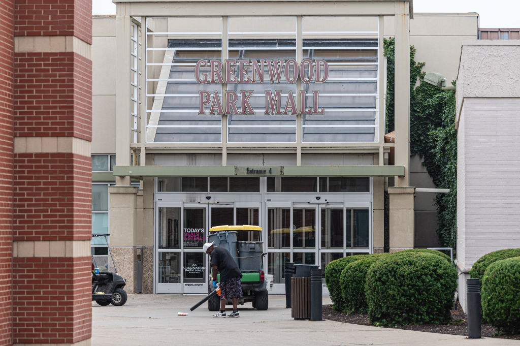 Tiroteo en centro comercial Greenwood Park Mall, en Indiana, EE. UU.