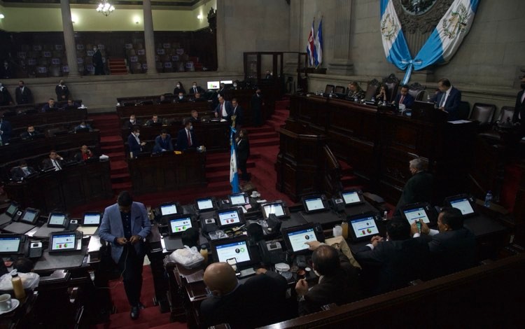 Congreso aborda propuesta para aprobar subsidio al diésel