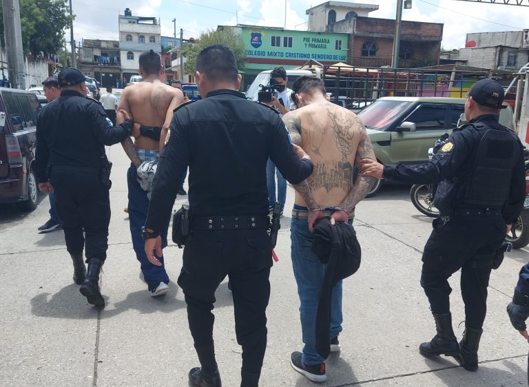 Captura de Integrantes de las maras 18 y Salvatrucha en Villa Nueva. / Foto: PNC