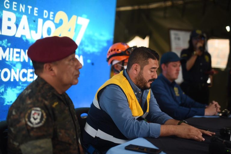 conferencia sobre acciones por hundimiento en Villa Nueva