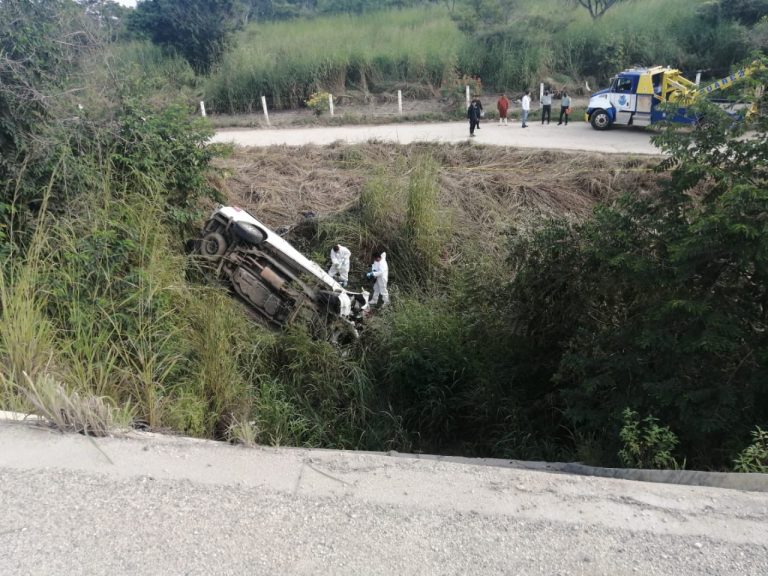 migrantes guatemaltecos mueren en accidente en Chiapas, México