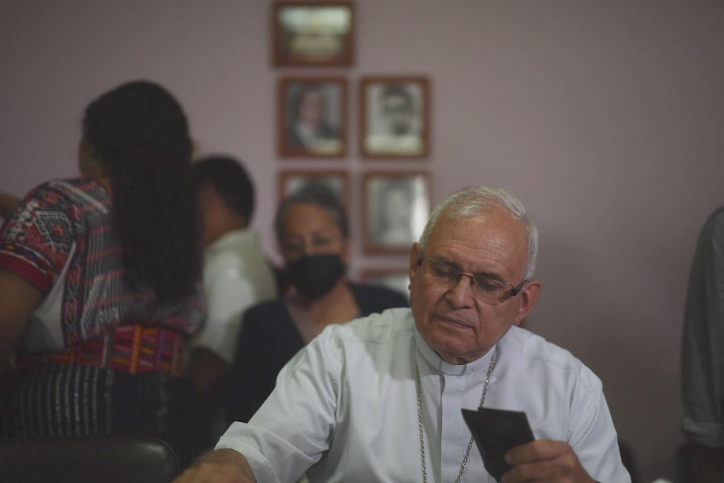 cardenal Álvaro Ramazzini presenta la Convergencia Nacional de Resistencia