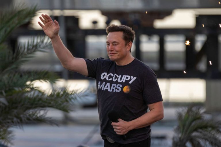 Elon Musk adquiere Twitter