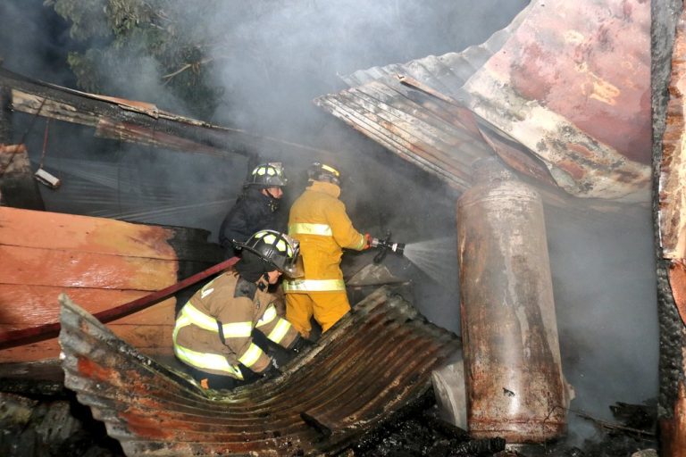 incendio en vivienda de Villa Canales