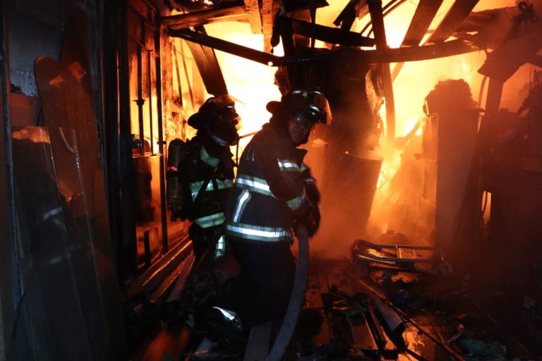 incendio en vivienda de la zona 3