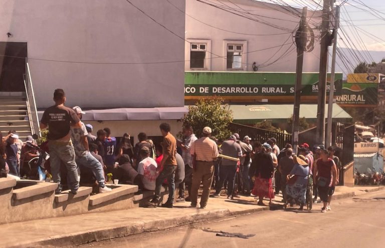 denuncian despidos de trabajadores municipales de Villa Nueva