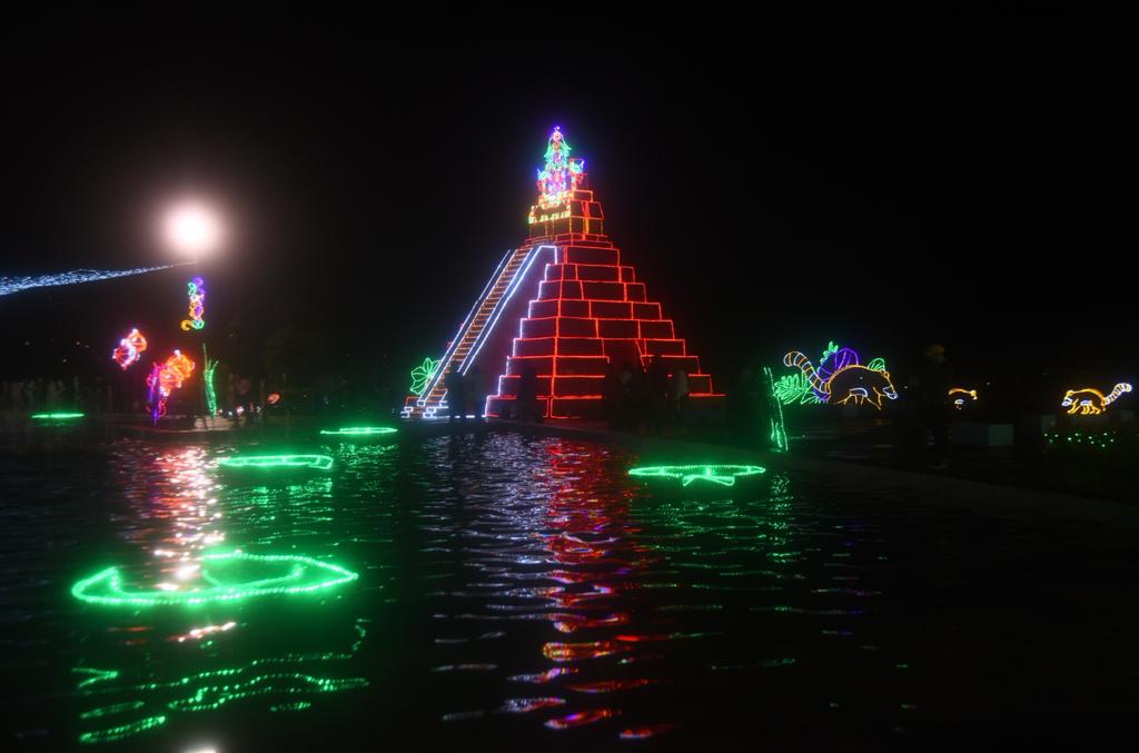 iluminación navideña en la Ciudad de Guatemala