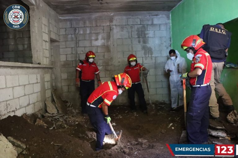 Hallan siete cadáveres en Lomas de Santa Faz, zona 18