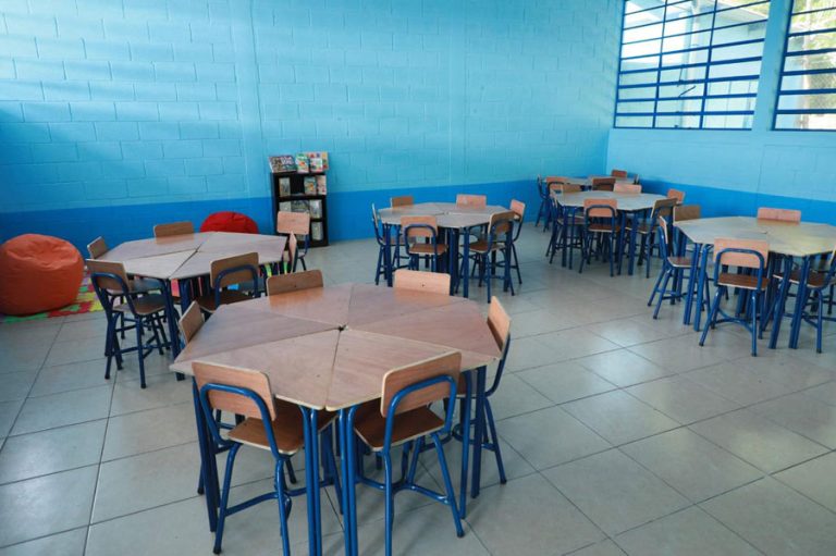 Aulas de escuelas públicas para ciclo escolar 2023