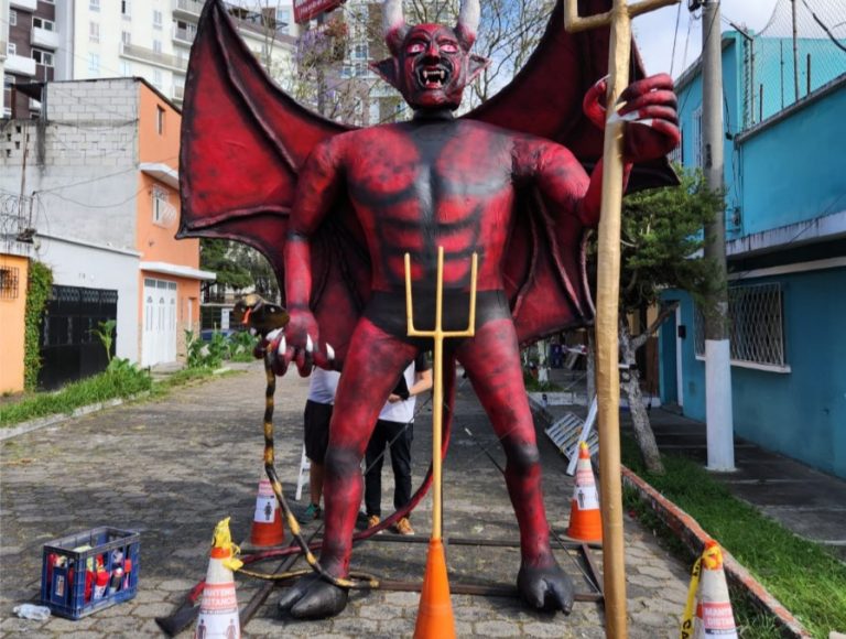 quemarán diablo en zona 5