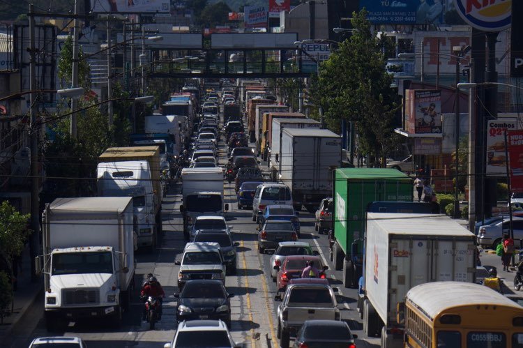 tránsito en la capital por compras navideñas