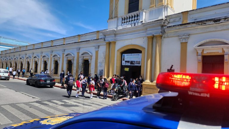 operativos de la PNC, programa escuelas seguras