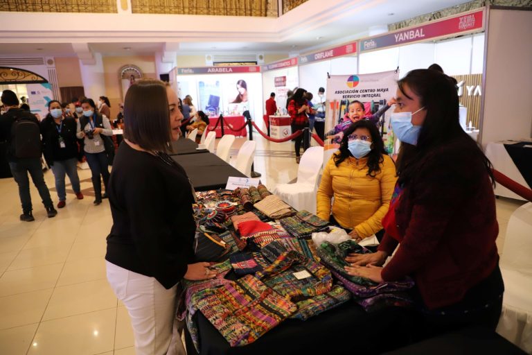 Agexport saluda a las mujeres en el Día Internacional de la Mujer