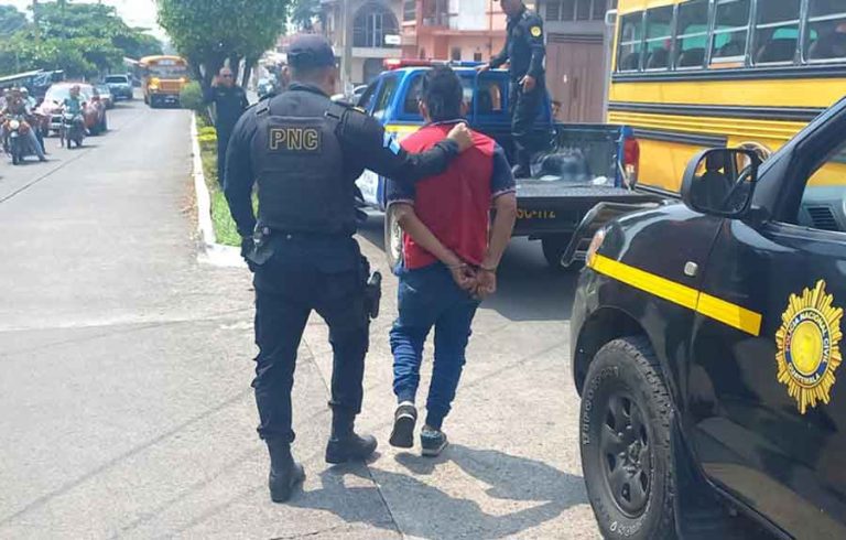 Presunto asaltabuses capturado en Escuintla