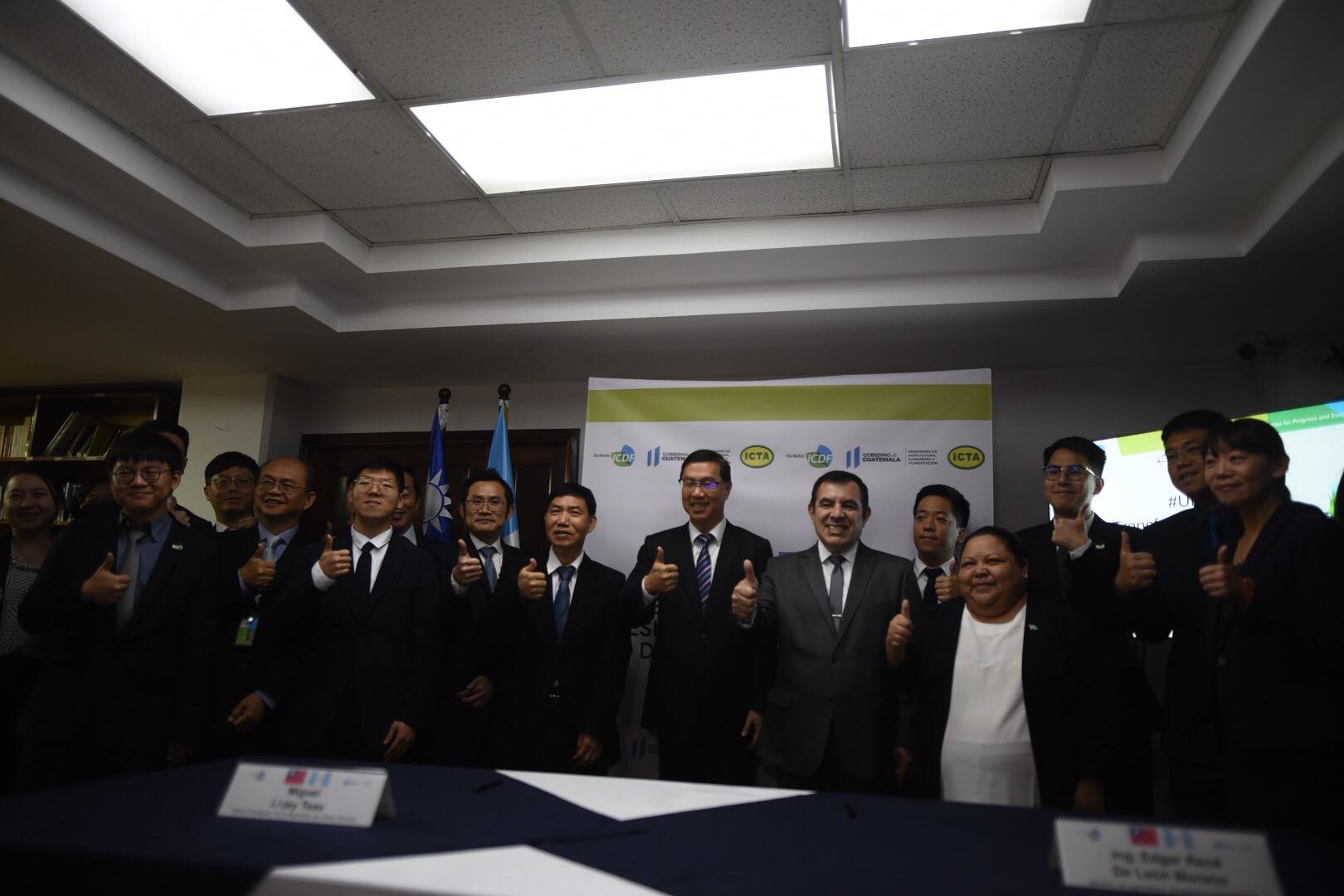 Taiwán y Guatemala firman convenio para fortalecer producción de maíz