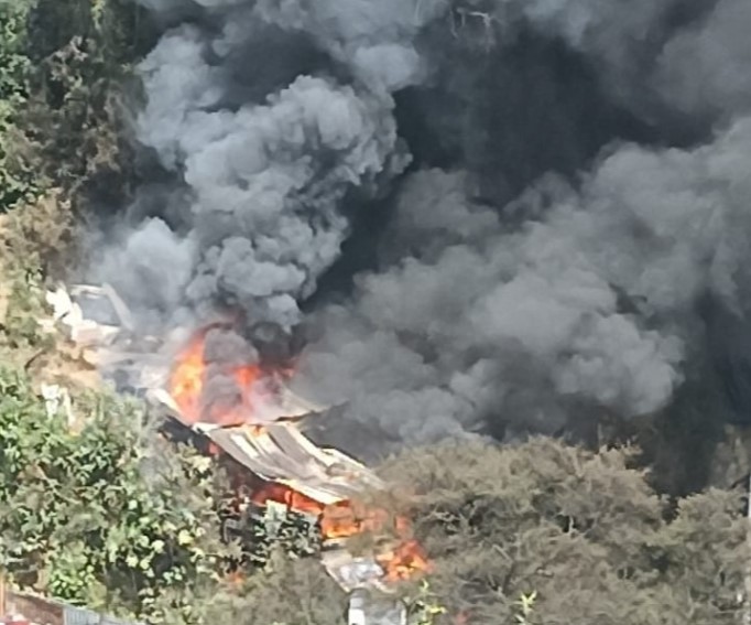 incendio en zona 1 de MIxco