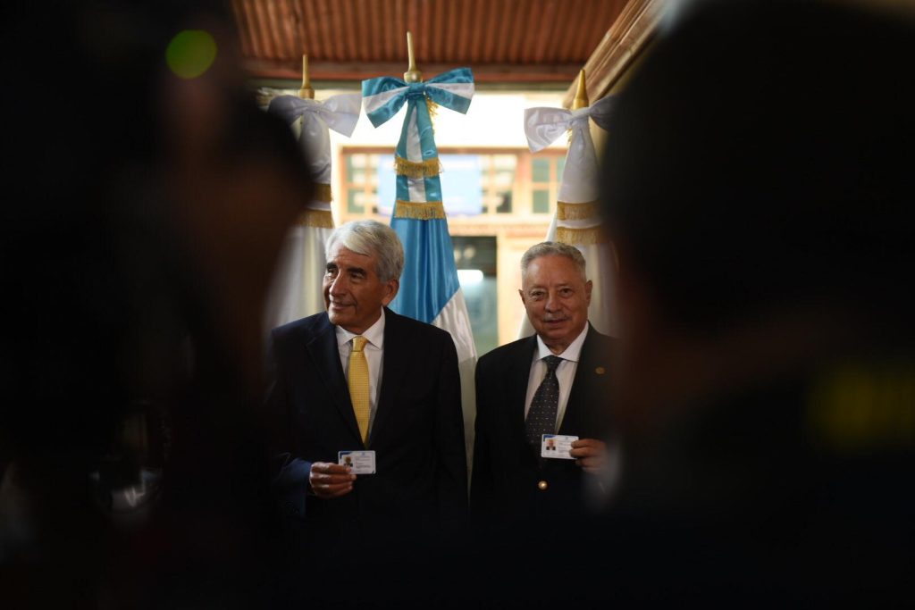 Binomio presidencial de Creo recibe credenciales