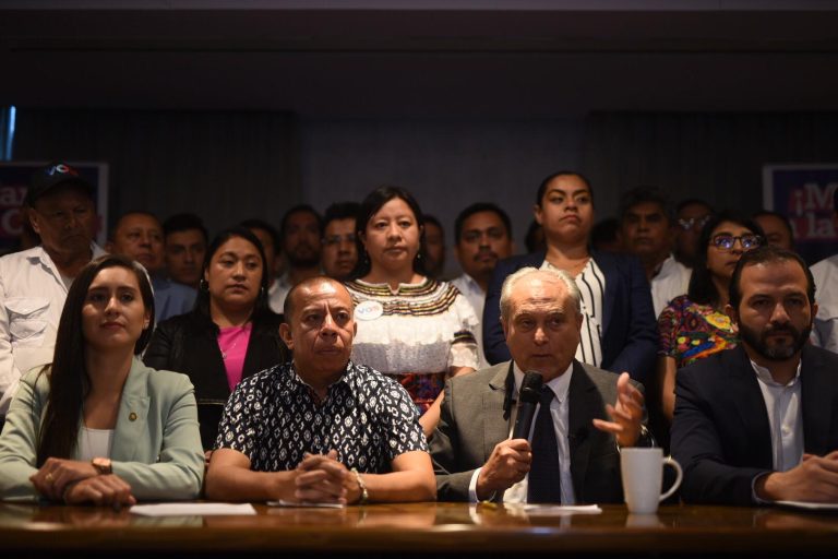 Candidato a presidente del partido VOS, Manuel Villacorta