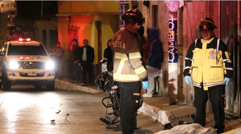 accidente de motocicleta en zona 1 de Mixco