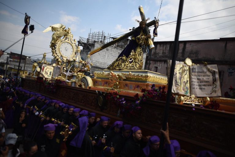 procesión de Jesús de las Tres Potencias