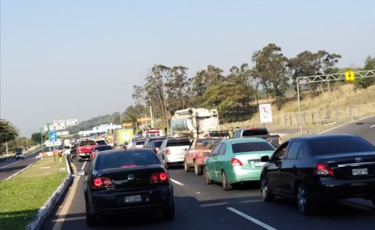 tránsito lento en ruta al Pacífico