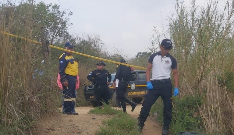 Localizan cadáver envuelto en sábanas en San Raymundo