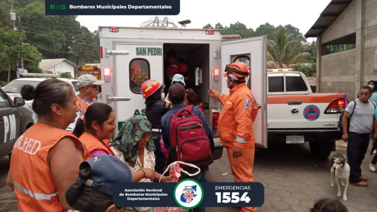 evacuaciones por erupción del volcán de Fuego