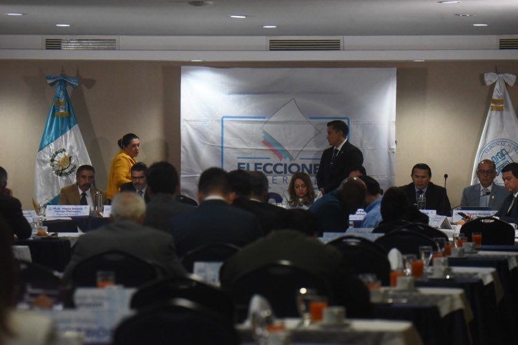 reunión del TSE y fiscales de partidos por elecciones 2023