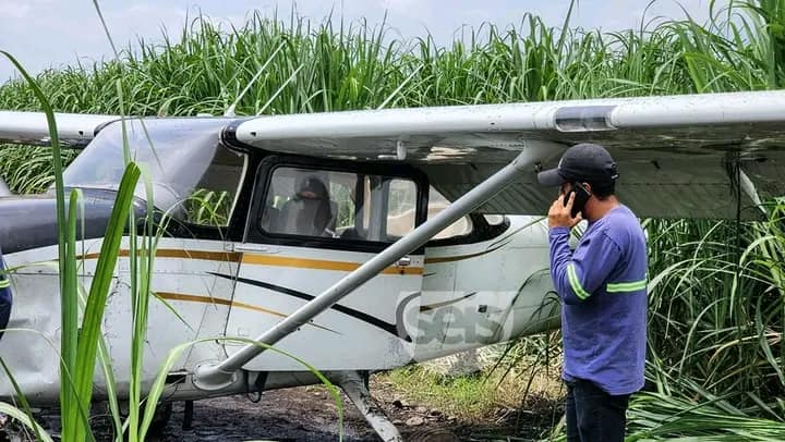 avioneta aterriza de emergencia en Masagua, Escuintla