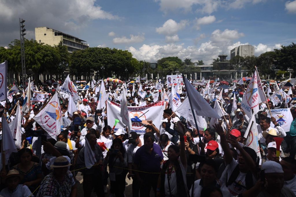 cierre de campaña del partido MLP