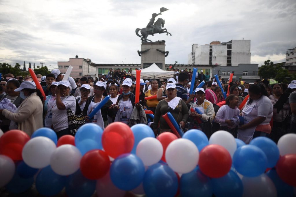 cierre de campaña del partido Vamos