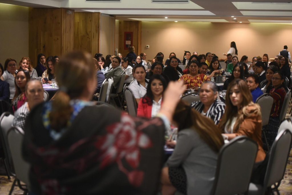 Encuentro sobre liderazgo y prevención de la violencia política contra las mujeres