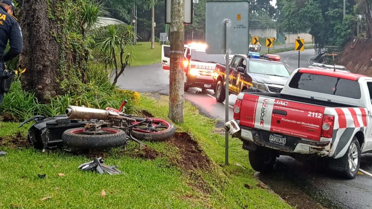 muerte de motorista en Km. 26 ruta a El Salvador