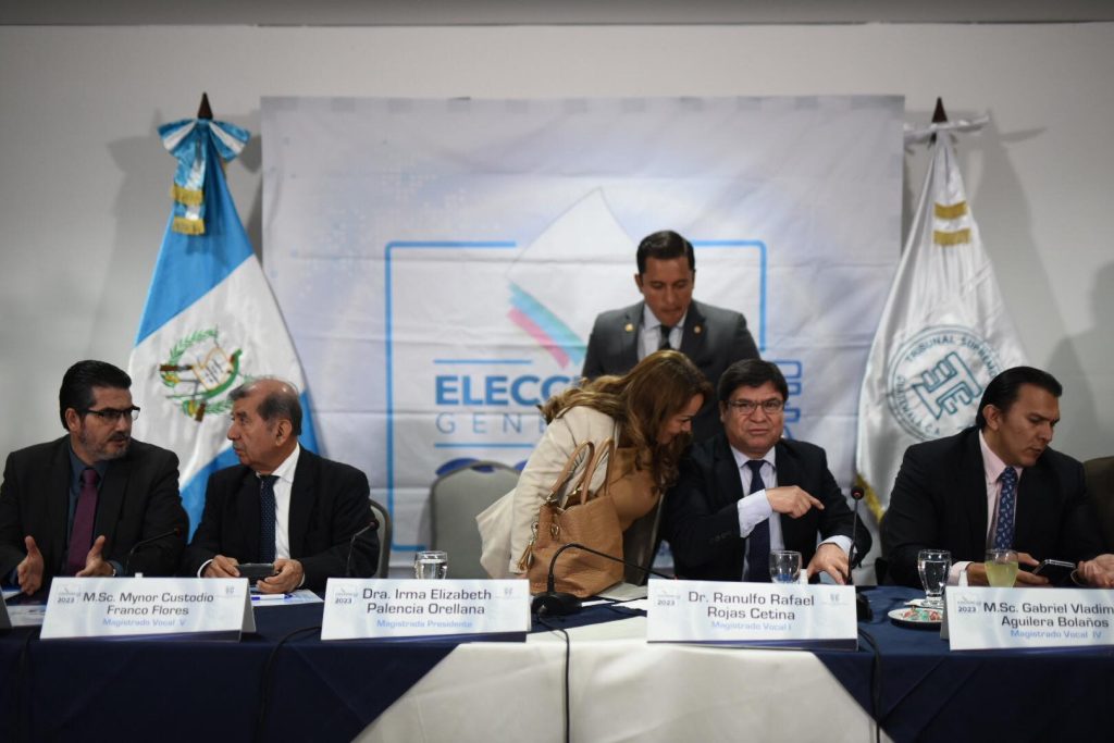 magistrados del Tribunal Supremo Electoral - TSE -