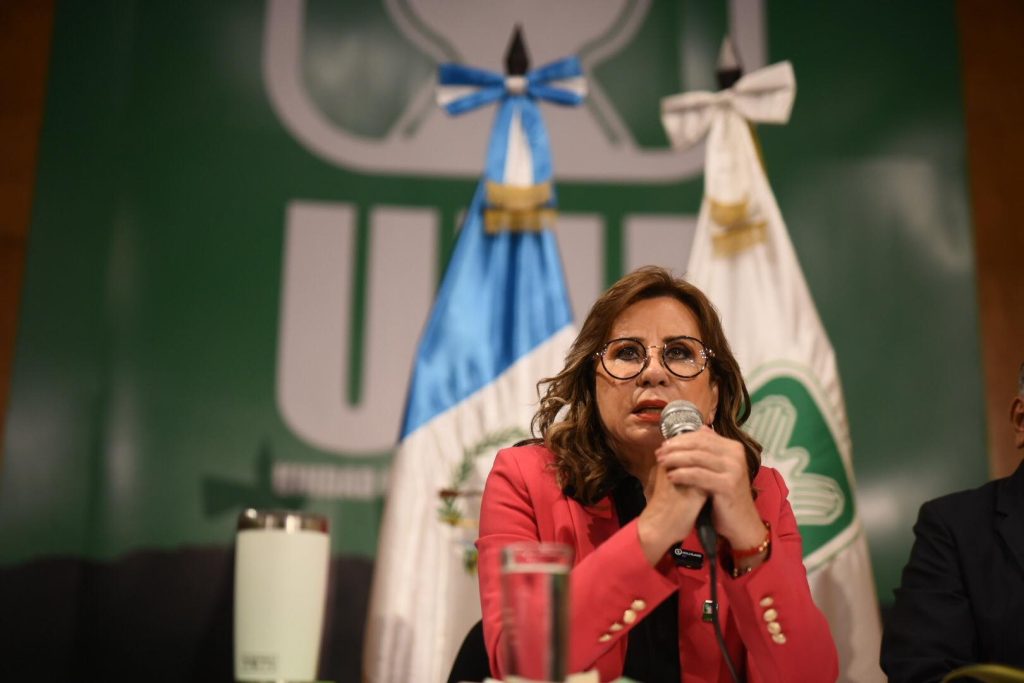 Sandra Torres brinda conferencia de prensa