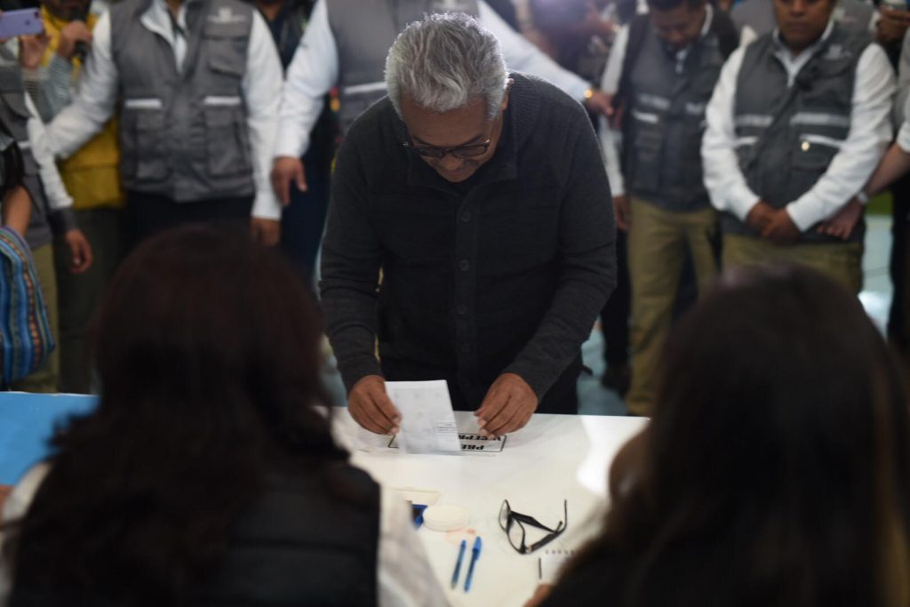 abren centros de votación para segunda vuelta electoral 2023