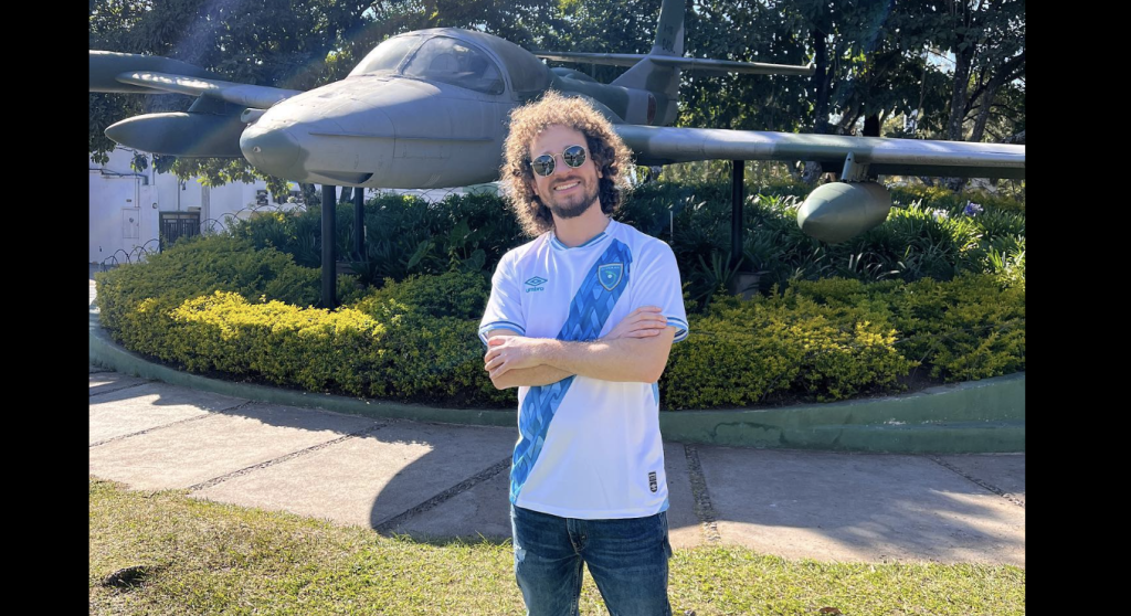 Luisito Comunica