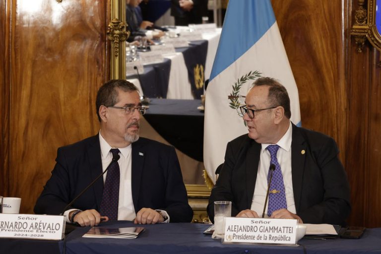 Bernardo Arévalo y Alejandro Giammattei