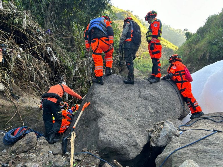 retoman búsqueda de víctimas en asentamiento Dios es Fiel