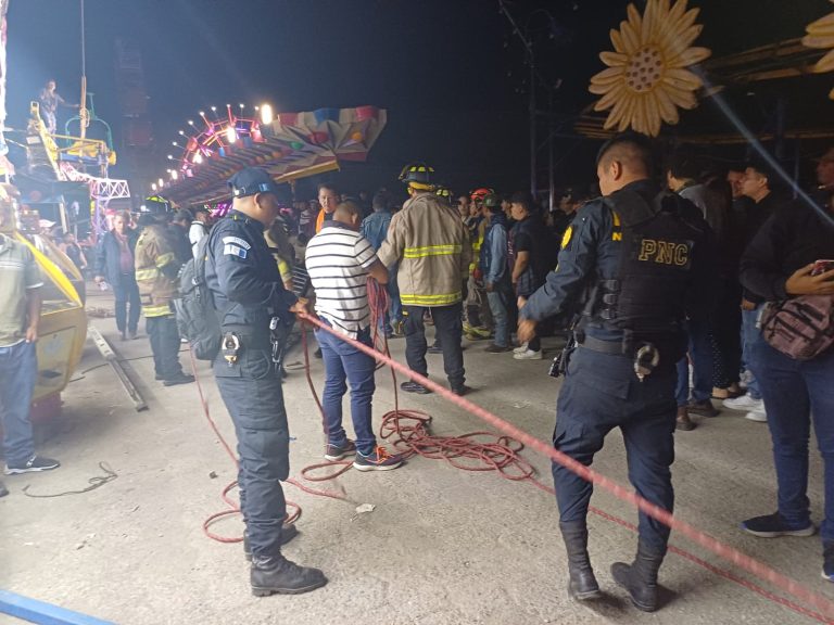 fallas en juego mecánico en feria de Jalapa