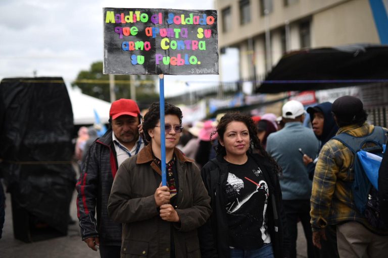 manifestaciones frente al Ministerio Público para exigir la renuncia de la fiscal general, Consuelo Porras